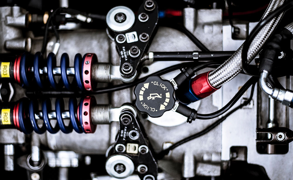 Taller de reparación de camiones y autobuses HECZA.